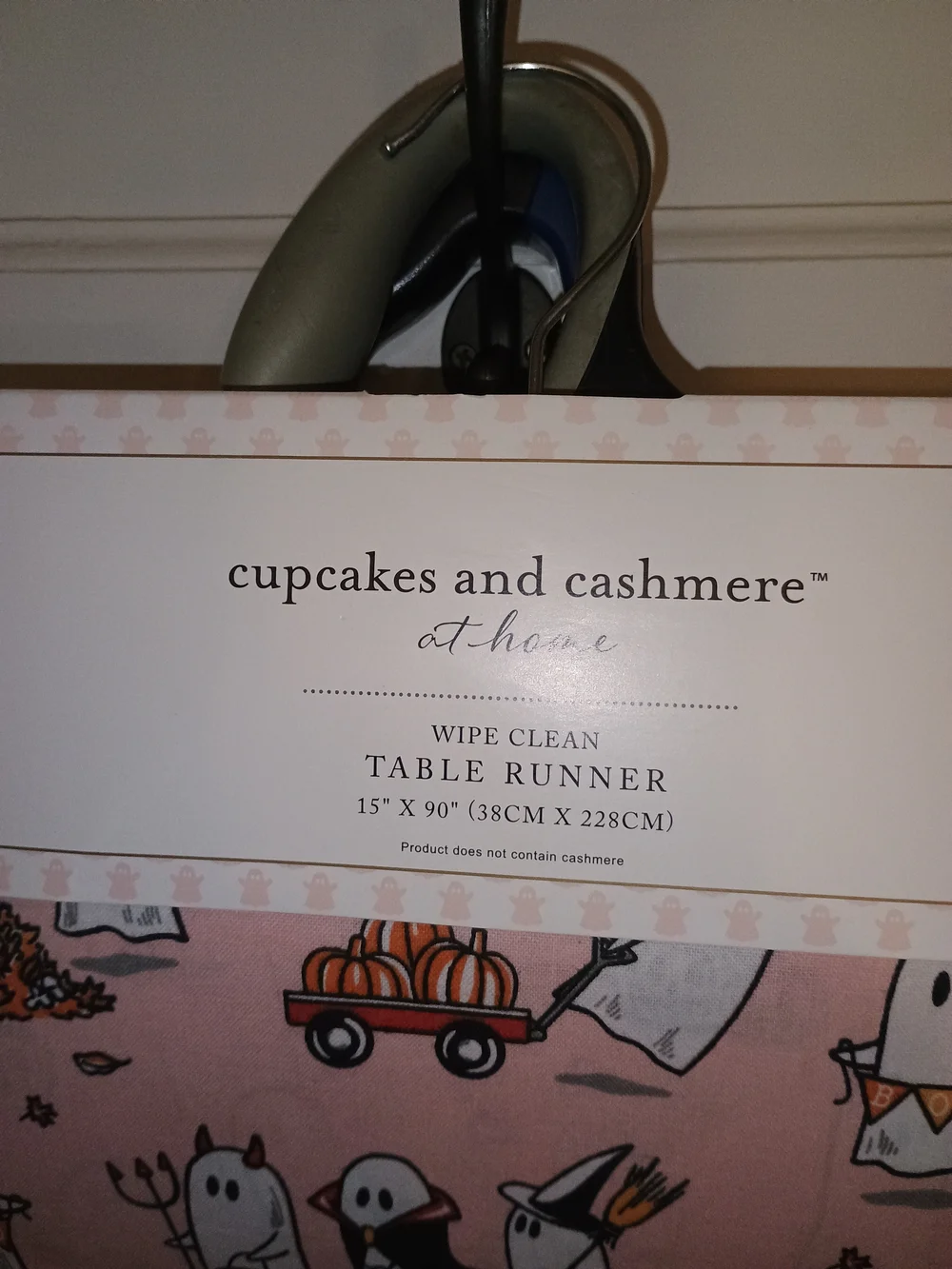 cupcakes & cashmere playful ghost
